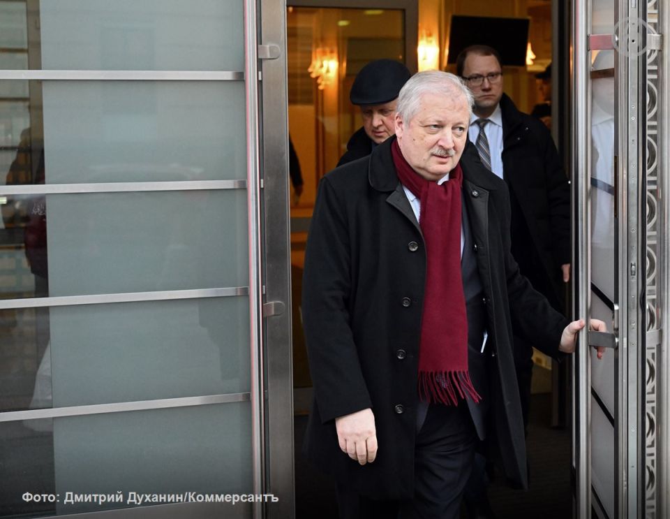              ,        ,    ڻ     ...