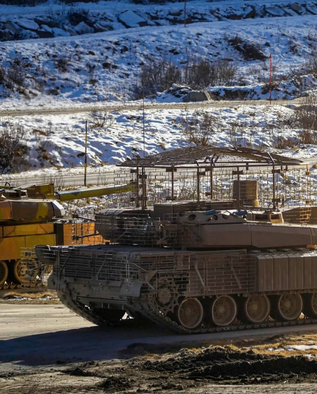 ФРАНЦУЗЫ ОБУЧАЮТСЯ (медленно) ФРАНЦУЗЫ ОБУЧАЮТСЯ (медленно)