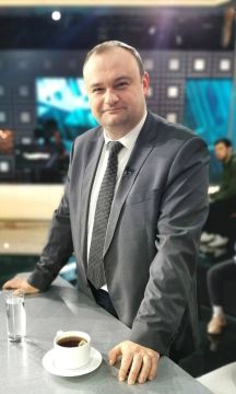 «Слив Зеленского* возможен лишь тогда, когда будет полный консенсус элит в западных странах»