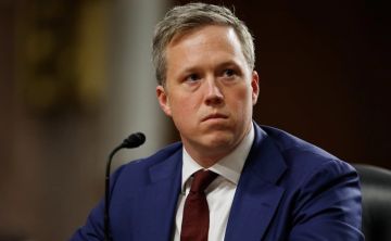 Министр армии США Дэниел Дрисколл проведет серию брифингов с союзниками по НАТО после встреч в Киеве, сообщило Politico со ссылкой на чиновника американской администрации