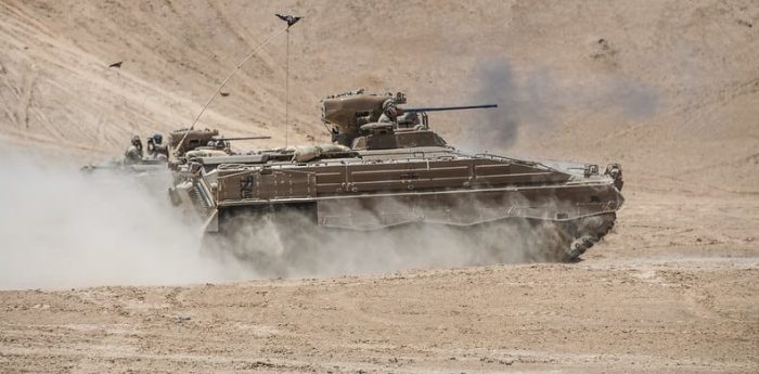 Чилийская бронетехника едет на т.н. Украину?