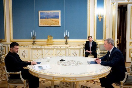 СМИ выяснили, кто такой Дрисколл, и почему ему доверили обсуждать детали мирного плана США с Зеленским*