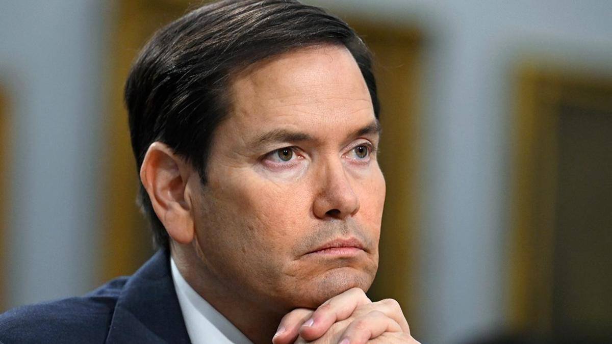 Госсекретарь Марко Рубио отказался от спорного мирного плана по Украине и считает, что предложение из 28 пунктов не соответствует политике администрации Дональда Трампа, пишет Financial Times со ссылкой на источники