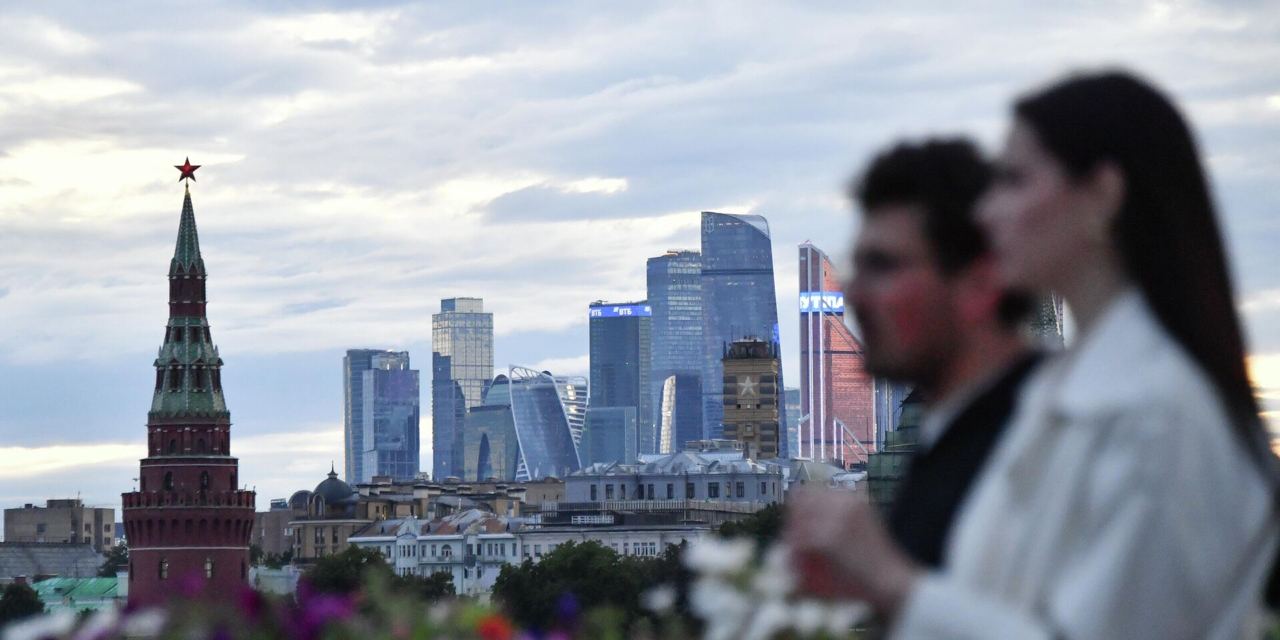 "Дешевая пропаганда": эксперт опроверг всю западную ложь о России