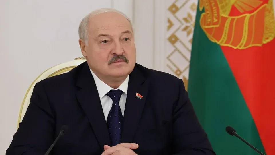 Лукашенко на встрече с губернатором Ярославской области предсказал скорое окончание «тягомотины» на Украине