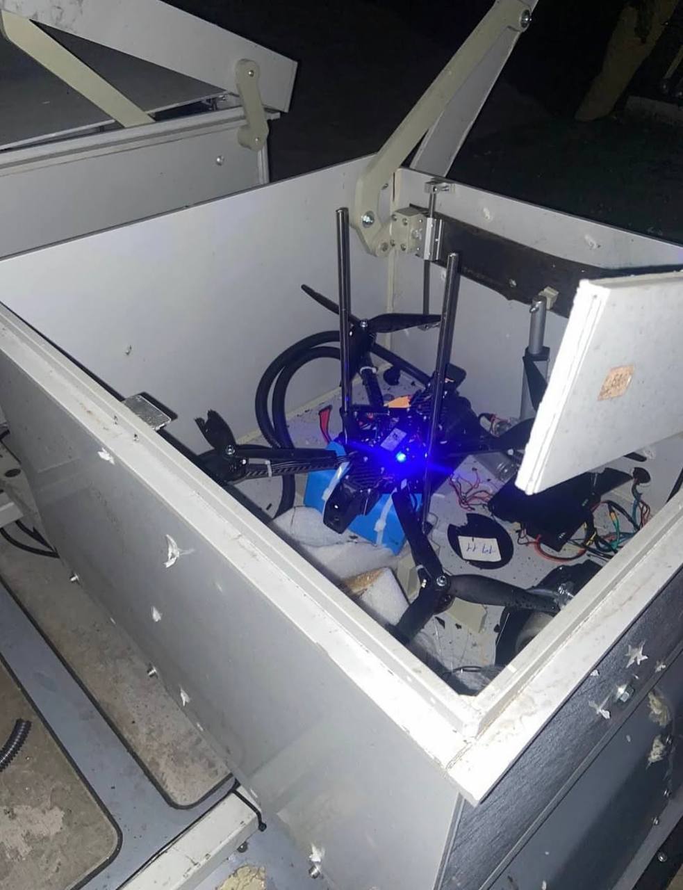 Газета The Times опубликовала подробный отчет об использовании Украиной морских безэкипажных катеров и недавних ударах по российским объектам в Черном море и районе Новороссийска Газета The Times опубликовала подробный отчет об использовании Украиной морских безэкипажных катеров и недавних ударах по российским объектам в Черном море и районе Новороссийска