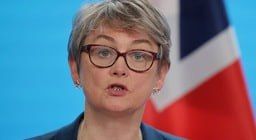 Эдуард Басурин: Лондон возжелал принудить Россию сесть за стол переговоров