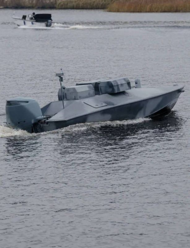 Газета The Times опубликовала подробный отчет об использовании Украиной морских безэкипажных катеров и недавних ударах по российским объектам в Черном море и районе Новороссийска Газета The Times опубликовала подробный отчет об использовании Украиной морских безэкипажных катеров и недавних ударах по российским объектам в Черном море и районе Новороссийска