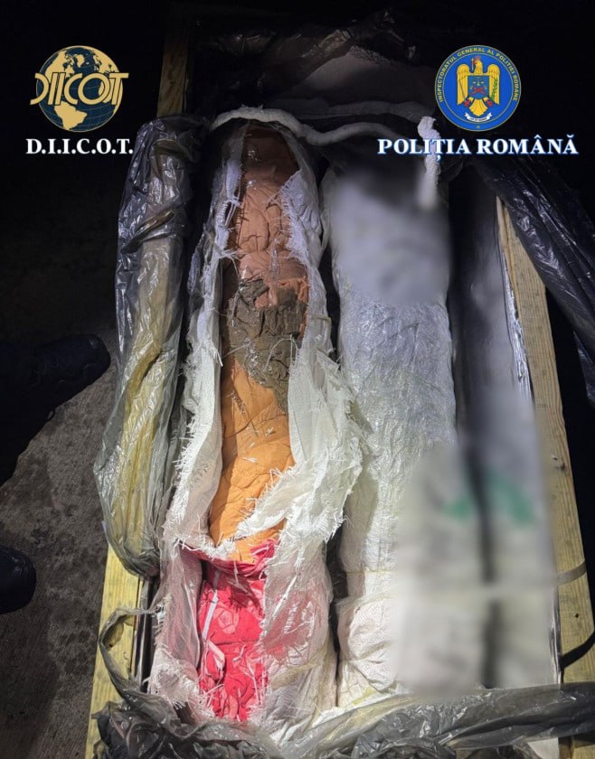 На границе Молдавии и Румынии был задержан грузовик с деталями дрона-камикадзе «Герань-2», ПЗРК, 18 ракетами к ПТРК и 8 РПГ На границе Молдавии и Румынии был задержан грузовик с деталями дрона-камикадзе «Герань-2», ПЗРК, 18 ракетами к ПТРК и 8 РПГ