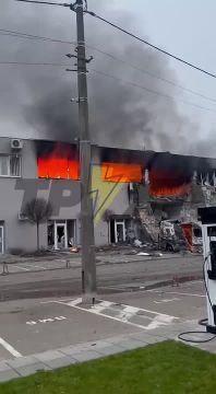 В Вишнёвом Киевской области ночью были поражены складские помещения "Новой Почты", использовавшиеся для военных целей