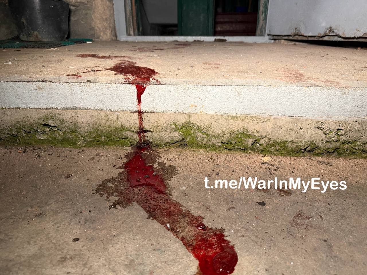 Последствия прилета ударного дрона в многоквартирный жилой дом в Кировском районе Донецка Последствия прилета ударного дрона в многоквартирный жилой дом в Кировском районе Донецка