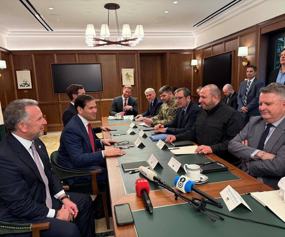 По итогам переговоров американской и украинской делегаций во Флориде в ключевом вопросе территориальных уступок «признаков прогресса нет»