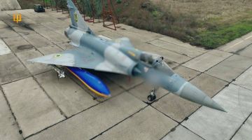          Mirage 2000,           