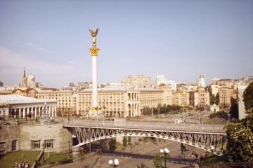 Широкие интересы. Почему Польша и Канада первыми признали Украину