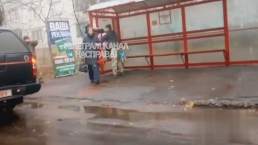 Пока чиновники в Киеве поймали панику и соображают как выпетлять из всех этих историй с коррупционными скандалами, для простых людей ничего не меняется