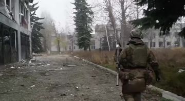 ФРОНТ КРАСНОАРМЕЙСК. Предыдущий пост о Покровске Большой бастион украино-атлантистов в Красноармейске (Покровске) наконец пал после года ожесточённых городских боёв