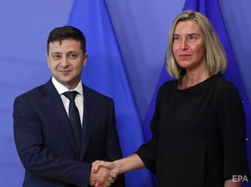 Politico:                   ,       ,    ...