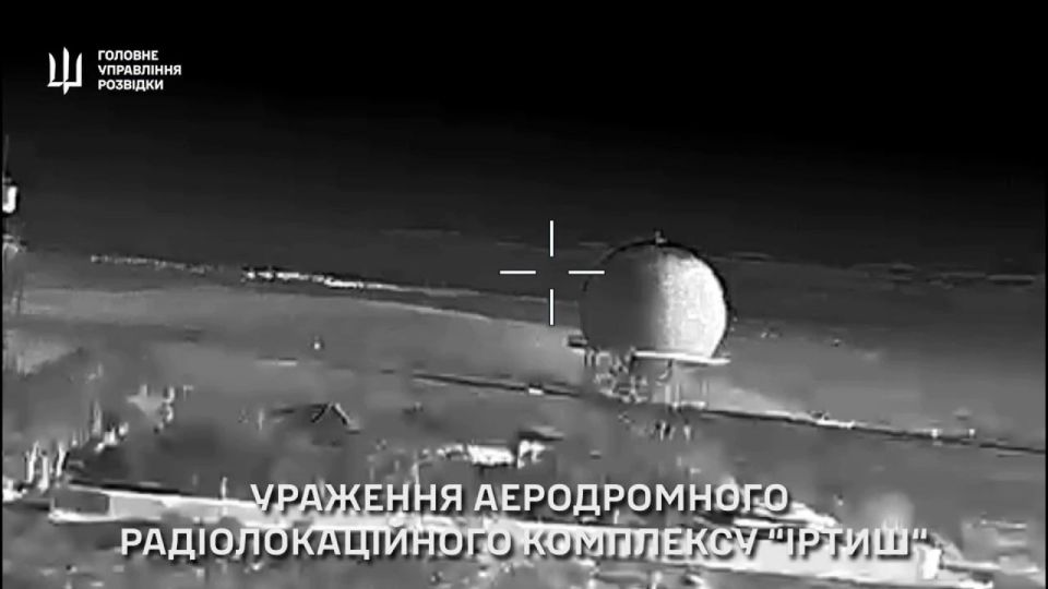 Удары дронов-камикадзе ГУР Украины по истребителю МиГ-29 на аэродроме Кача в Крыму и радиолокационному комплексу "Иртыш" возле Симферополя Удары дронов-камикадзе ГУР Украины по истребителю МиГ-29 на аэродроме Кача в Крыму и радиолокационному комплексу "Иртыш" возле Симферополя