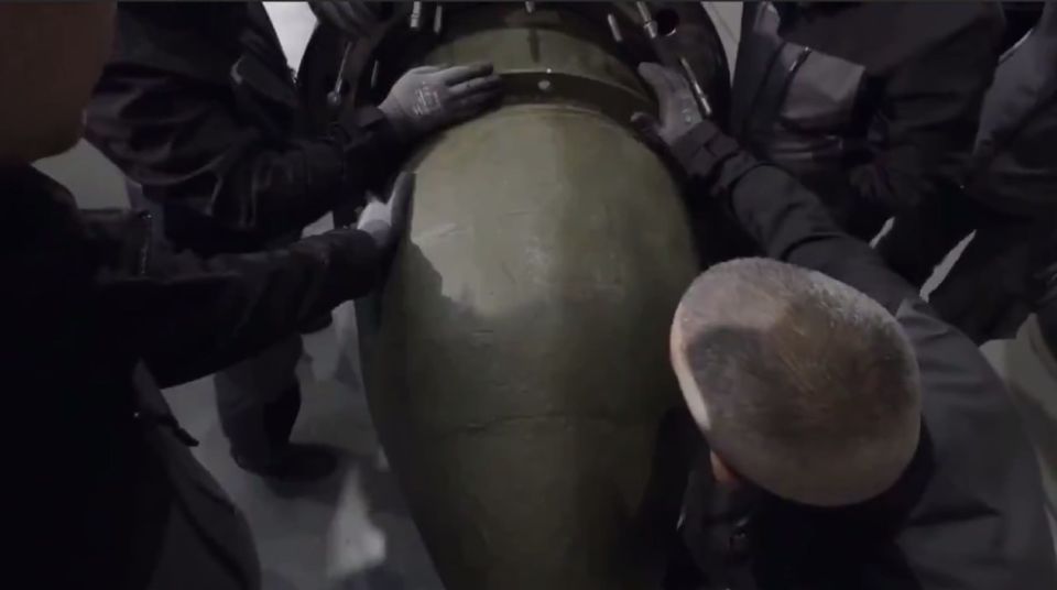 Оказывается вчера Fire Point опубликовала видео процесса производства своих дронов-камикадзе FP-1/2 и ракеты FP-5 Фламинго Оказывается вчера Fire Point опубликовала видео процесса производства своих дронов-камикадзе FP-1/2 и ракеты FP-5 Фламинго