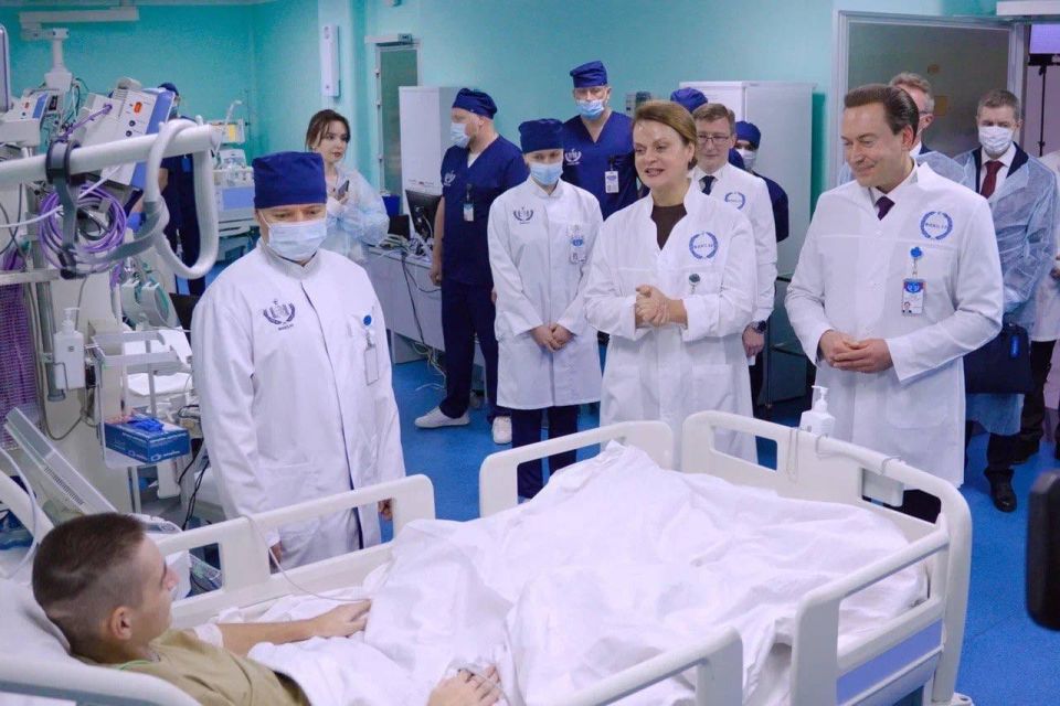 Анна Цивилева посетила центр реаниматологии: более 7,5 тыс Анна Цивилева посетила центр реаниматологии: более 7,5 тыс