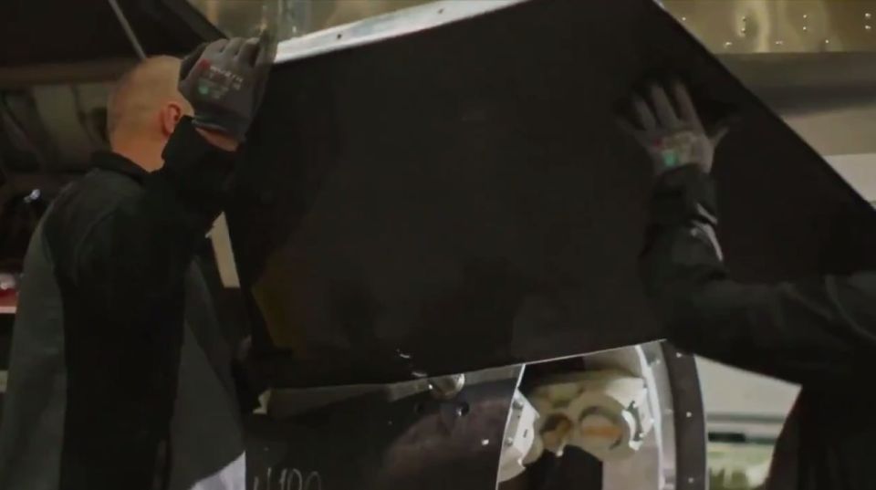 Оказывается вчера Fire Point опубликовала видео процесса производства своих дронов-камикадзе FP-1/2 и ракеты FP-5 Фламинго Оказывается вчера Fire Point опубликовала видео процесса производства своих дронов-камикадзе FP-1/2 и ракеты FP-5 Фламинго