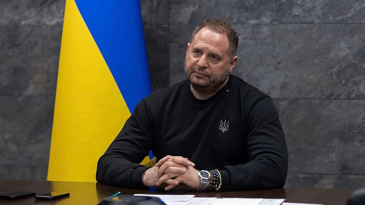 Зеленский вывел Ермака из состава Совета национальной безопасности и обороны Украины и ставки верховного главнокомандующего