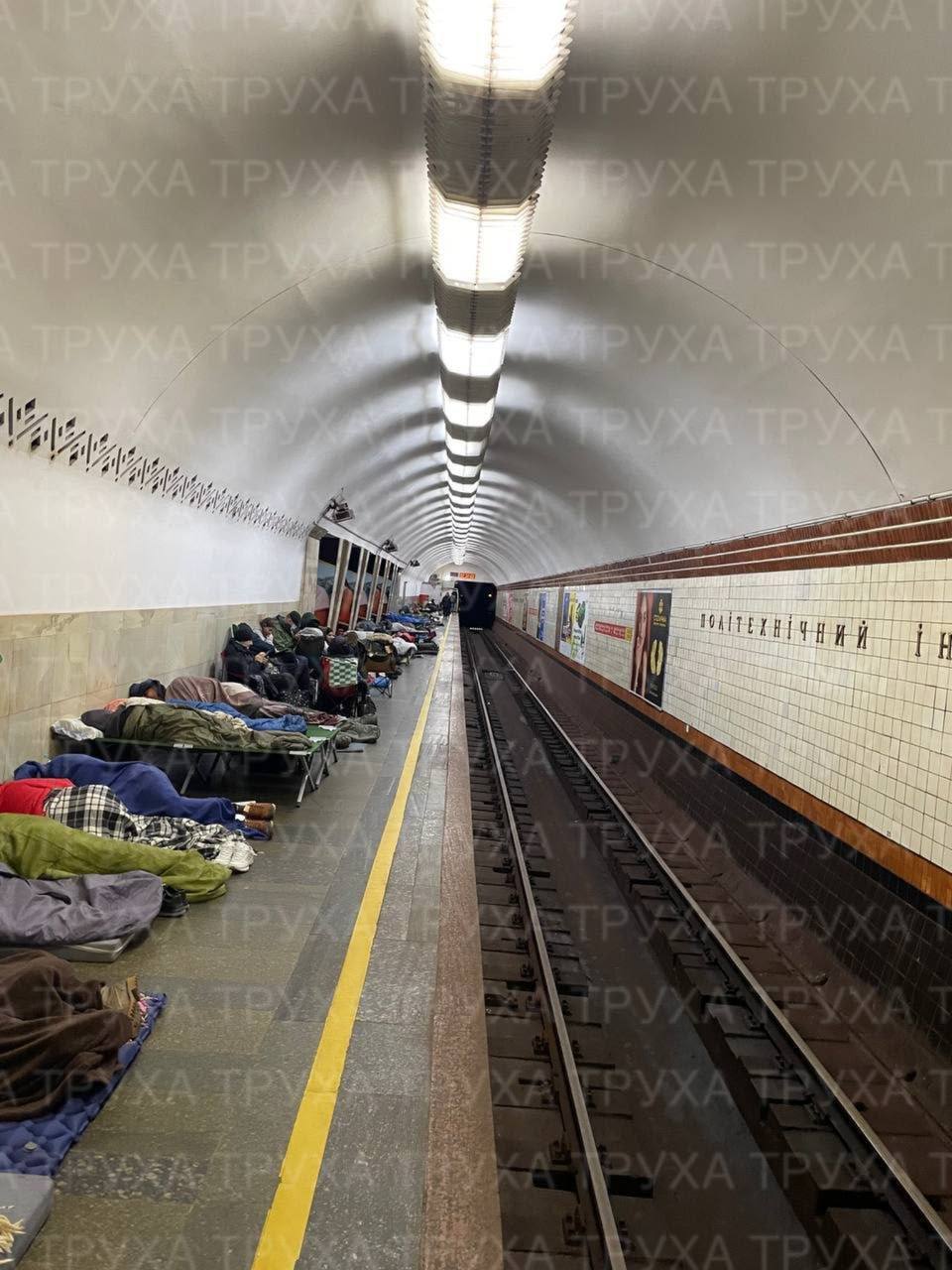 Станция Киевского метро «Политехнический институт»