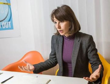 #иносми. Бельгия не хочет отдавать Украине российские замороженные активы по двум причинам: Брюссель сам получает прибыль/проценты с них, а также был бы рад скорее вернуть активы Москве, лишь бы возобновить довоенные...