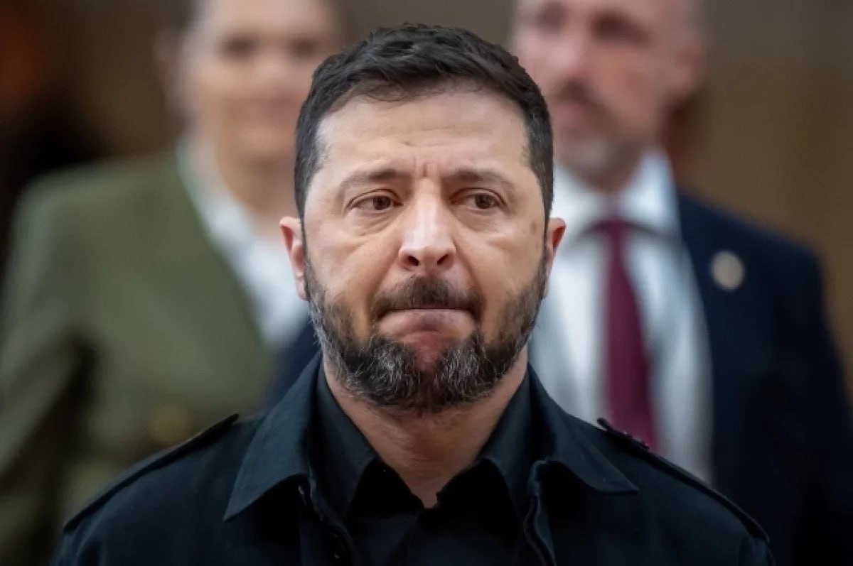 Зеленский может не вернуться на Украину из Лондона