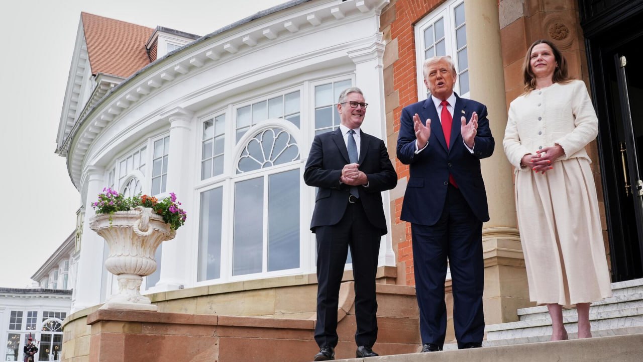 Стармер пытается развернуть Трампа лицом к Украине