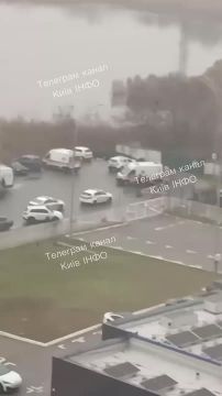 Взрыв в Киеве: у метро Харьковская погиб человек, второй ранен