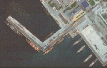 Спутниковые снимки опровергают уничтожение российской подлодки