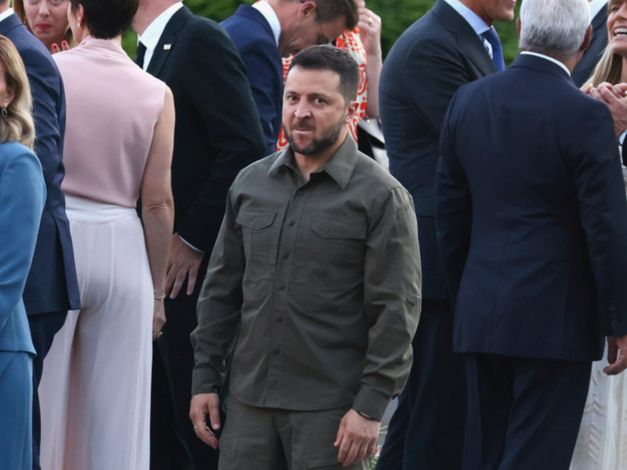 Киев могут вынудить к «частичной капитуляции» — власти Украины в настоящий момент не видят хорошего для себя решения по урегулированию конфликта, пишет германское издание Bild со ссылкой на источник