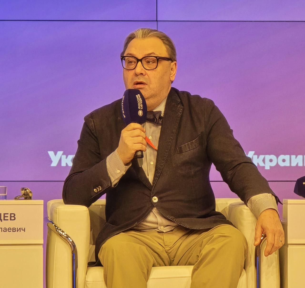 Когда стало понятно, что мы будем воевать? Как минимум, не позднее 1999 года, когда бомбили Белград