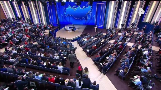 "Ну чего стоять на пороге? Заходи в дом": так Путин прокомментировал фотографию Зеленского возле стелы с названием Купянска