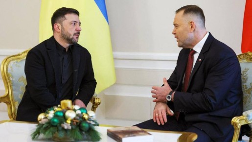 Польский президент подарил Зеленскому двухтомник о Волынской резне