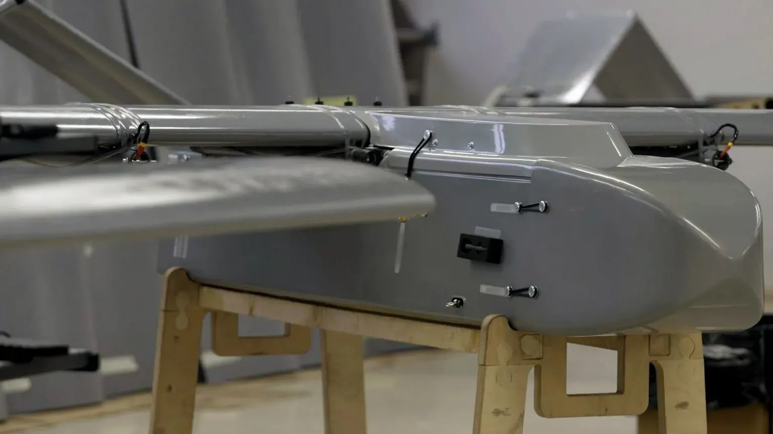 Два майора: В украинском инфополе продолжаются попытки отмыть компанию Fire Point (известна производством дальнобойных дронов FP-1/2 и крылатой ракеты «Фламинго») от коррупционного скандала с Миндичем, но получается плохо