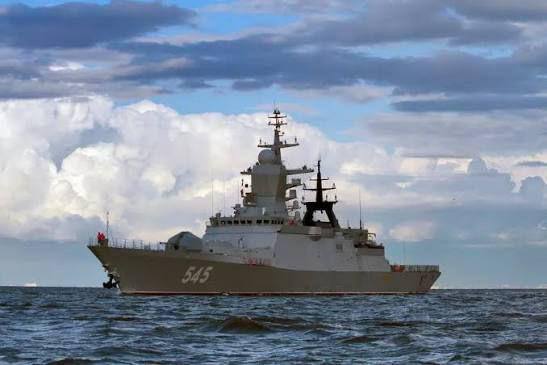 В рамках похода по Атлантическому океану 21-го декабря в порт города Пуэнт-Нуар Республики Конго с дружественным визитом зашли корабли российского Военно-морского флота – корвет «Стойкий» и средний морской танкер «Ельня» В рамках похода по Атлантическому океану 21-го декабря в порт города Пуэнт-Нуар Республики Конго с дружественным визитом зашли корабли российского Военно-морского флота – корвет «Стойкий» и средний морской танкер «Ельня»