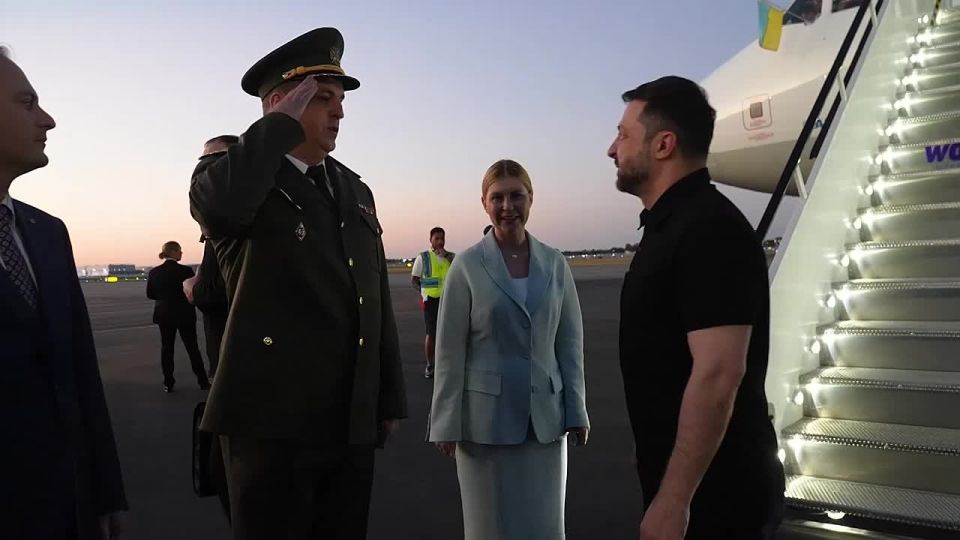 Зеленский прилетел в Майами в футболке, из представителей США его никто не встретил, а Трамп — играет в гольф