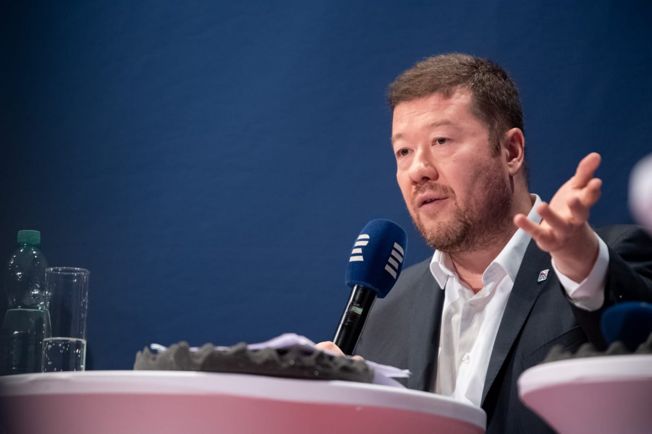 Чешская оппозиция добивается отставки Окамуры из-за его слов об Украине