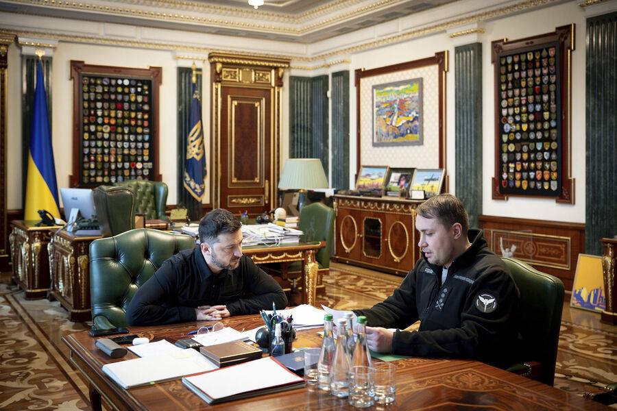 NYT: Назначением Буданова Зеленский избавился от соперника на выборах президента