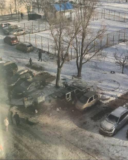 В Оболонском районе Киева взорвался автомобиль, в котором находился военнослужащий