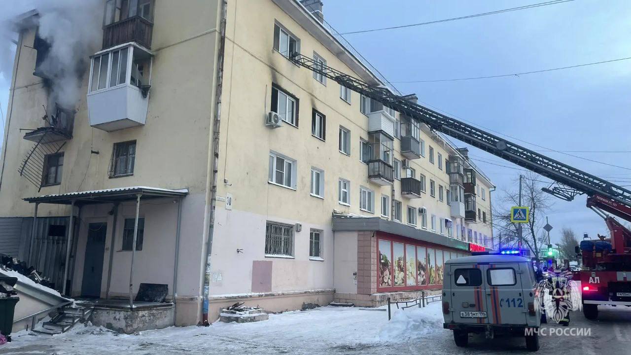 Подорванный в Киеве внедорожник принадлежит военнослужащему ВСУ, сообщили в местной прокуратуре Подорванный в Киеве внедорожник принадлежит военнослужащему ВСУ, сообщили в местной прокуратуре