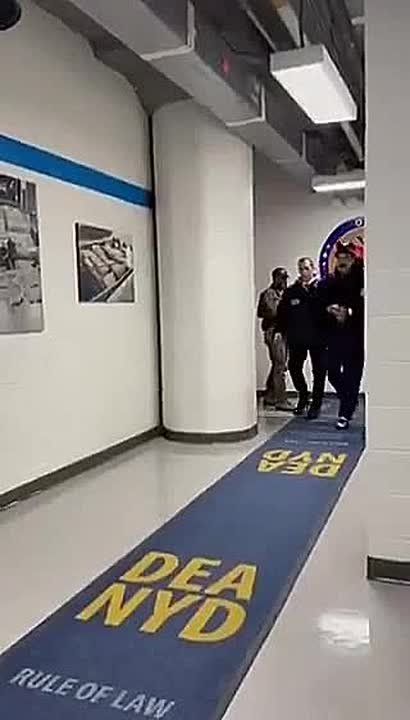 "Счастливого Нового года!"