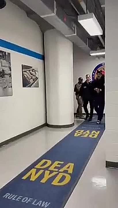 "Счастливого Нового года!"