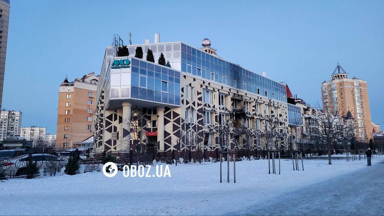 Последствия удара ночью по медклинике в Киеве Последствия удара ночью по медклинике в Киеве