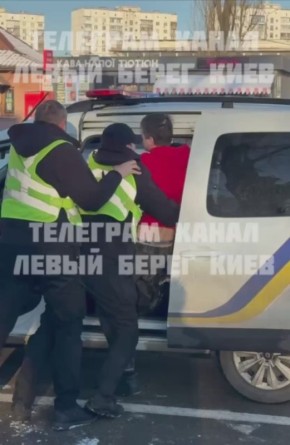 Пока у одних продолжаются рождественские праздники, другие продолжают свое черное дело - загонять человеческое мясо в окопы