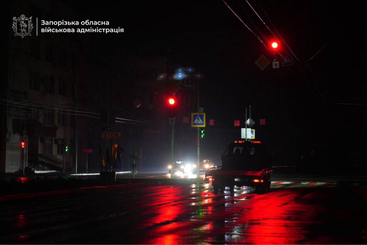 Массовый блэкаут на юго-востоке Украины: повреждены энергообъекты, города работают в аварийном режиме Массовый блэкаут на юго-востоке Украины: повреждены энергообъекты, города работают в аварийном режиме