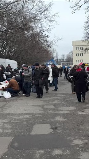 По заветам АТО. Украинские мародеры распродают в Киеве имущество, привезенное известно откуда