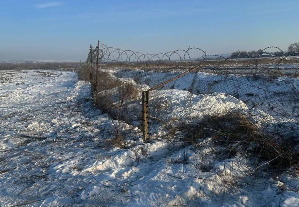 Прорыв любой ценой: на украинско-румынской границе ухилянт на Range Rover сбил пограничника Прорыв любой ценой: на украинско-румынской границе ухилянт на Range Rover сбил пограничника